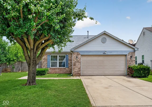 1st image of 10960 Bellflower Ct, Indianapolis, IN 46235 | MLS# 22116848