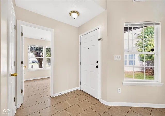 5th image of 10960 Bellflower Ct, Indianapolis, IN 46235 | MLS# 22116848