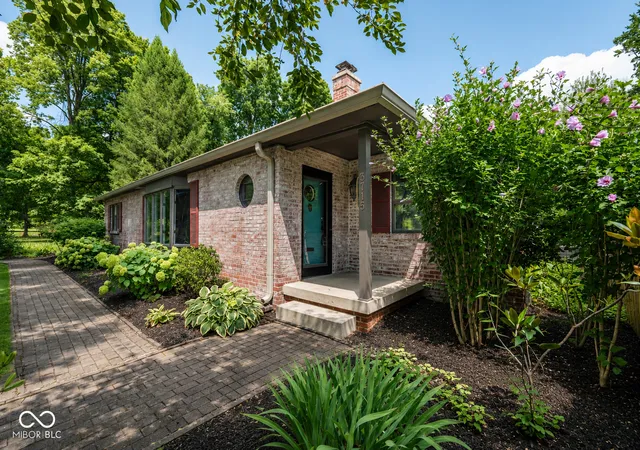 2nd image of 3715 Governors Rd, Indianapolis, IN 46208 | MLS# 22116862