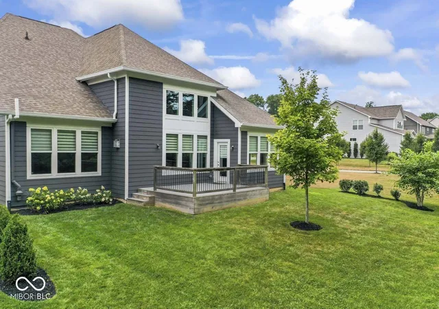 Photo 2 of Sale Pending at 3579 Sugar Pine Ln, Zionsville, IN 46077 | MLS# 22116874 | Listing updated on 2026-08-31