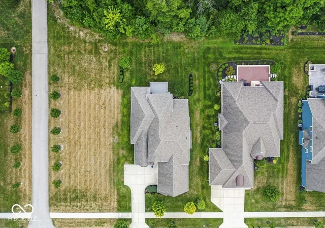 Photo 60 of Sale Pending at 3579 Sugar Pine Ln, Zionsville, IN 46077 | MLS# 22116874 | Listing updated on 2026-08-31