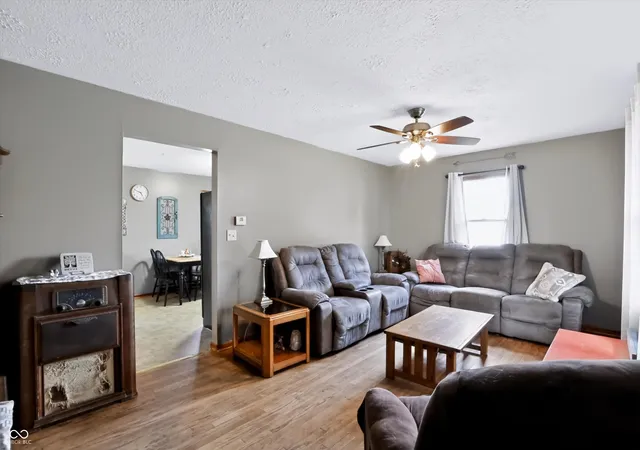 5th image of 890 E Gray St, Martinsville, IN 46151 | MLS# 22116876