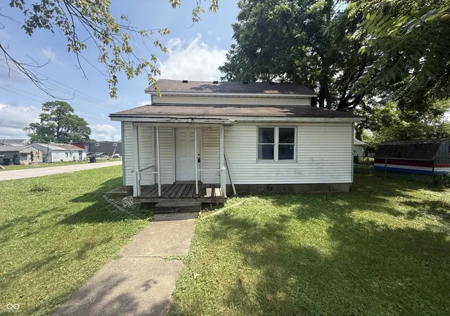 1st image of 501 S 21st St, Elwood, IN 46036 | MLS# 22116888