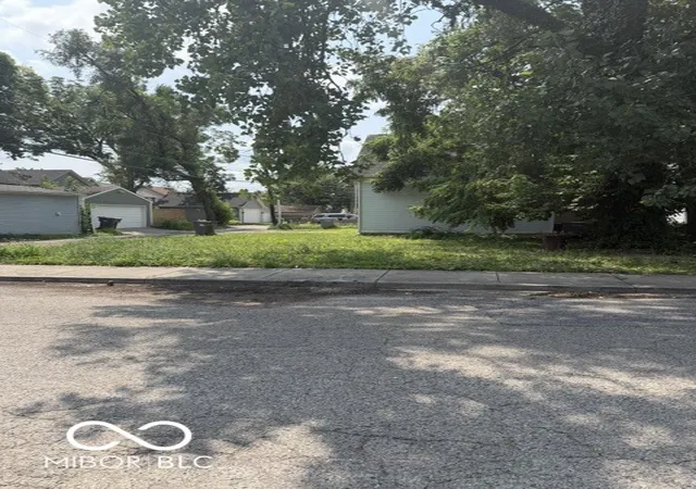 1st image of 531 E 20th St, Indianapolis, IN 46202 | MLS# 22116899