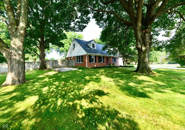 2nd image of 8116 Browning Dr, Indianapolis, IN 46227 | MLS# 22116901