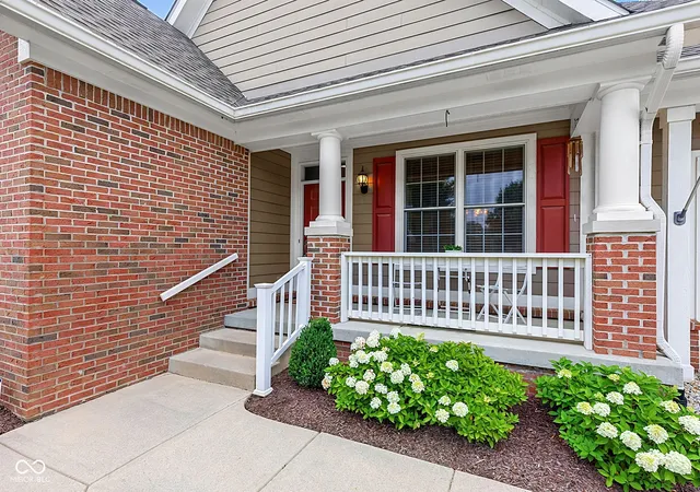 Photo 4 of Sale Pending at 12987 Dresdin Ct, Fishers, IN 46037 | MLS# 22116910 | Listing updated on 2026-09-02