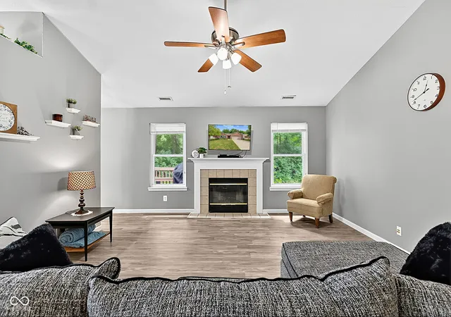 3rd image of 5742 Blackley Ln, Indianapolis, IN 46254 | MLS# 22116918