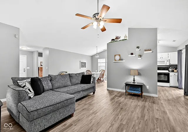5th image of 5742 Blackley Ln, Indianapolis, IN 46254 | MLS# 22116918