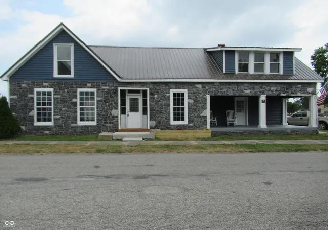 2nd image of 108 S County Line Rd, Saint Paul, IN 47272 | MLS# 22116939