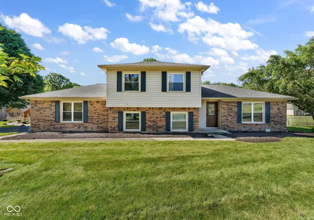 1st image of 5939 Apple Blossom Dr, Brownsburg, IN 46112 | MLS# 22116941