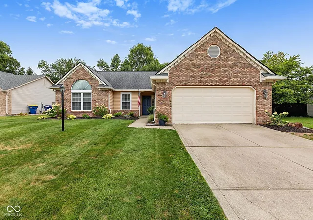 1st image of 12639 Pine Grove Ct, Indianapolis, IN 46236 | MLS# 22116949