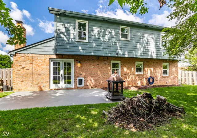 32nd image of 25 Village Pl, Zionsville, IN 46077 | MLS# 22116952