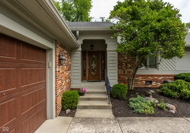 Photo 3 of Sale Pending at 10526 Stormhaven Way, Indianapolis, IN 46256 | MLS# 22116958 | Listing updated on 2026-09-01