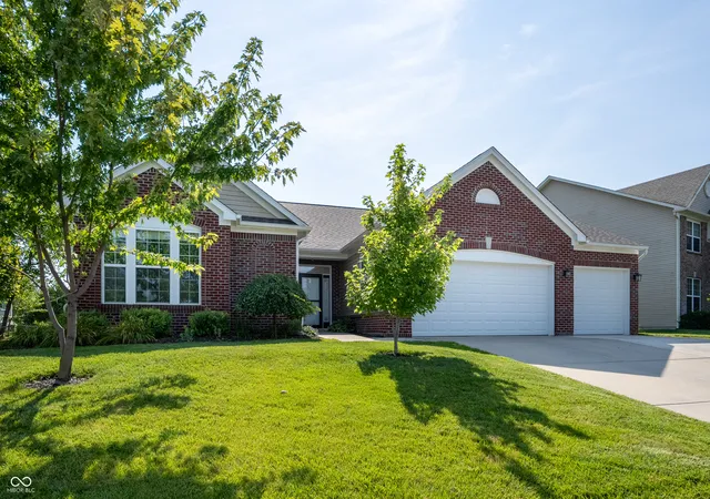 2nd image of 13697 Alvernon Pl, Fishers, IN 46038 | MLS# 22116959