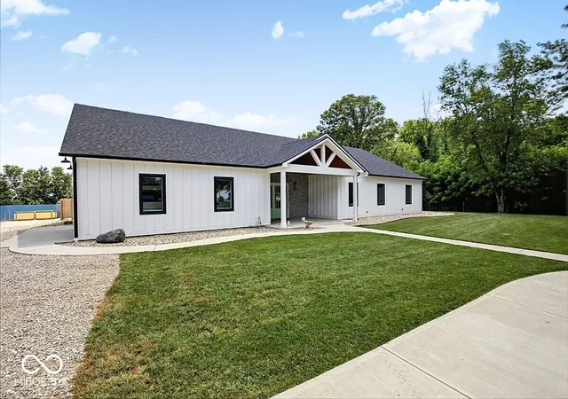 4th image of 1325 Middle Jamestown Rd, Lebanon, IN 46052 | MLS# 22116966