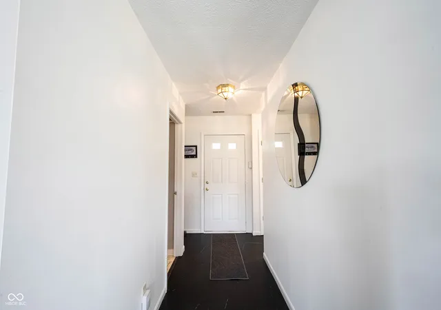 4th image of 136 E Lullaby Ct, Greenfield, IN 46140 | MLS# 22116978