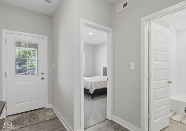 Photo 3 of Single family home for sale at 1266 Bolton Pl, Avon, IN 46123 | MLS# 22116987 | Listing updated on 2026-09-06