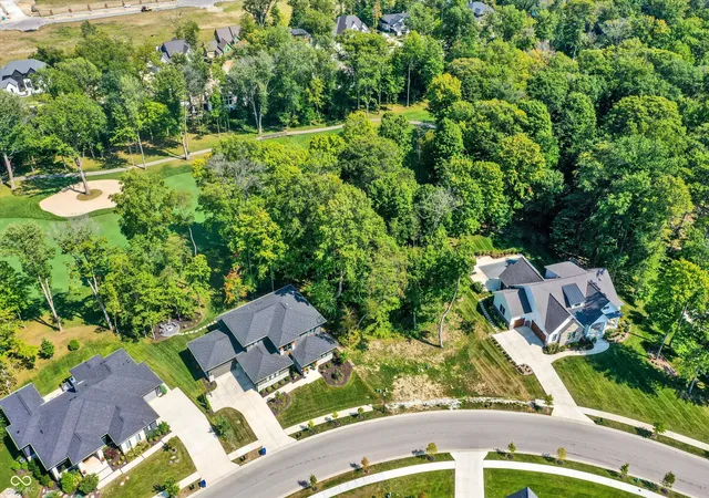 3rd image of 3809 Dartmoor Wy, Zionsville, IN 46077 | MLS# 22116993