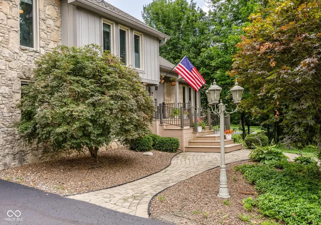 Photo 4 of Sale Pending at 13687 Oak Ridge Rd, Carmel, IN 46032 | MLS# 22116998 | Listing updated on 2026-08-12