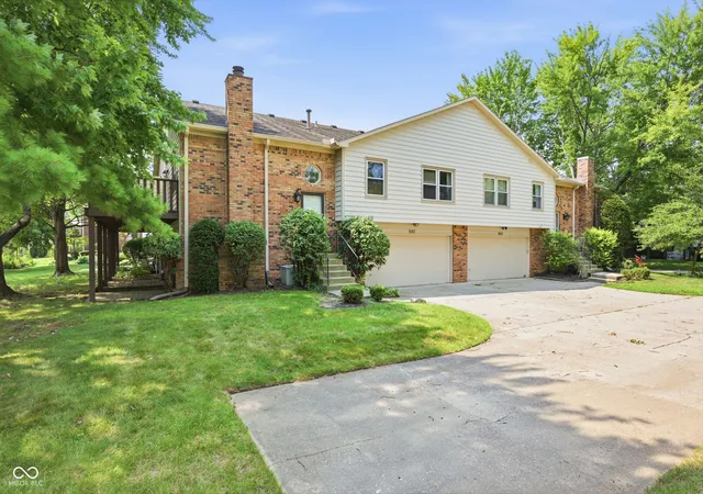 2nd image of 9267 Cinnebar Dr, Indianapolis, IN 46268 | MLS# 22117002