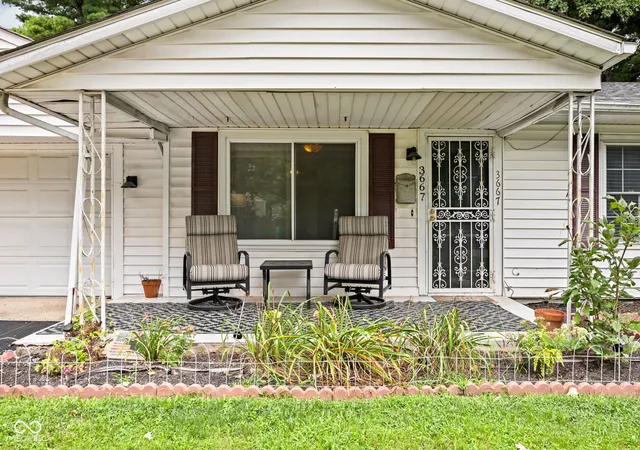3rd image of 3667 Beasley Dr, Indianapolis, IN 46222 | MLS# 22117009