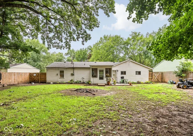 35th image of 3667 Beasley Dr, Indianapolis, IN 46222 | MLS# 22117009