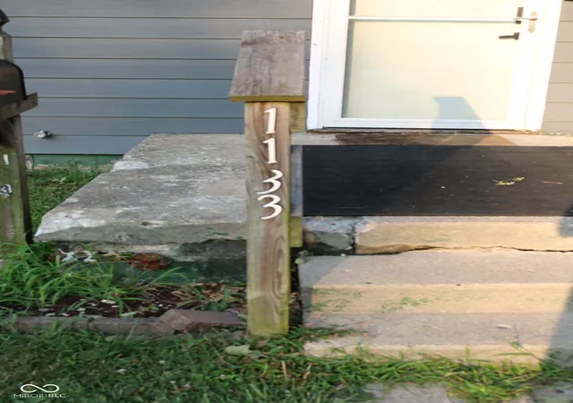 3rd image of 1133 N Somerset Ave, Indianapolis, IN 46222 | MLS# 22117011