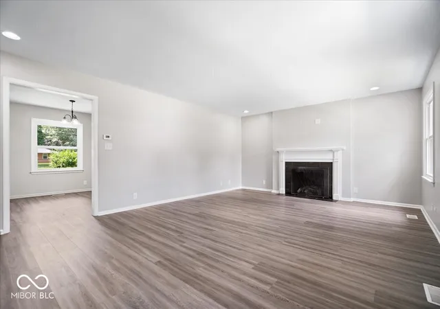 Photo 4 of Single family home for sale at 1301 Morningside Dr, Anderson, IN 46011 | MLS# 22117021 | Listing updated on 2026-10-02
