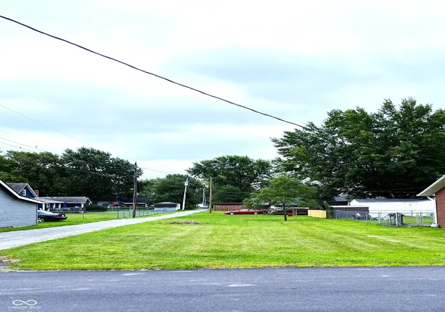 1st image of 210 E Park St, Fortville, IN 46040 | MLS# 22117027