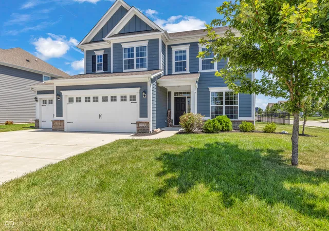 2nd image of 9875 Gallop Ln, Fishers, IN 46040 | MLS# 22117038