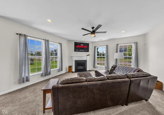 Photo 3 of Single family home for sale at 9875 Gallop Ln, Fishers, IN 46040 | MLS# 22117038 | Listing updated on 2026-10-27