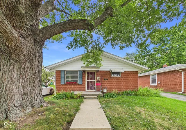 1st image of 3710 Saint Charles St, Anderson, IN 46013 | MLS# 22117043