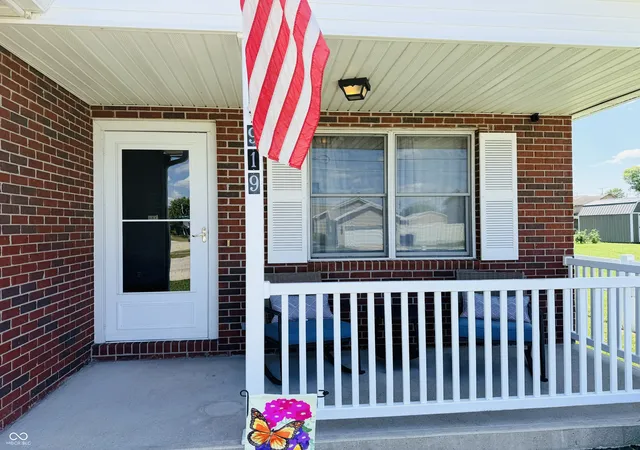 2nd image of 919 E Central Ave, Greensburg, IN 47240 | MLS# 22117059