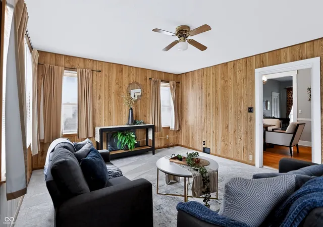 Photo 4 of Sale Pending at 209 N Pennsylvania St, Greenfield, IN 46140 | MLS# 22117063 | Listing updated on 2026-09-23