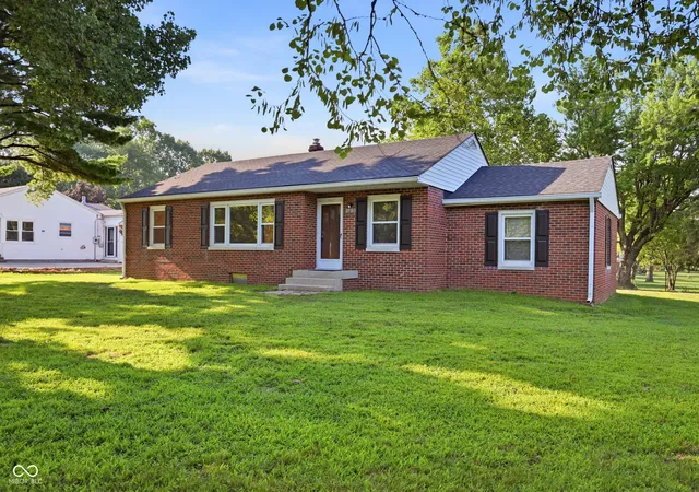2nd image of 2701 Duane Dr, Indianapolis, IN 46227 | MLS# 22117064