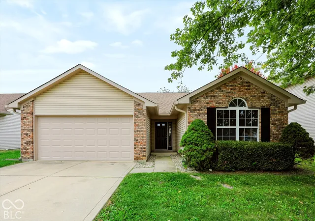 Photo 1 of Single family home for sale at 13083 N Sterling Cmns, Fishers, IN 46038 | MLS# 22117066 | Listing updated on 2026-10-21