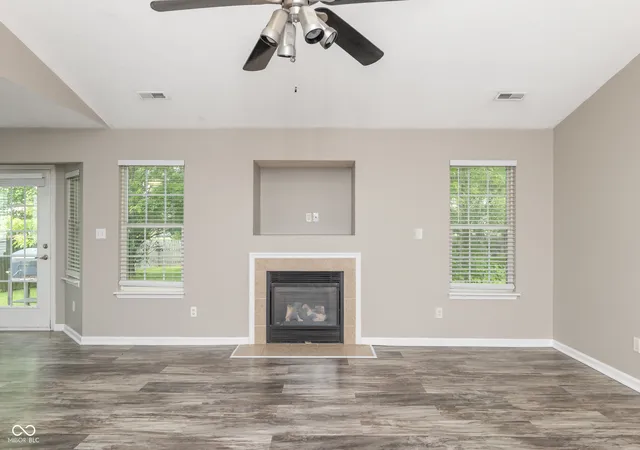 2nd image of 10211 Gate Dr, Indianapolis, IN 46239 | MLS# 22117067