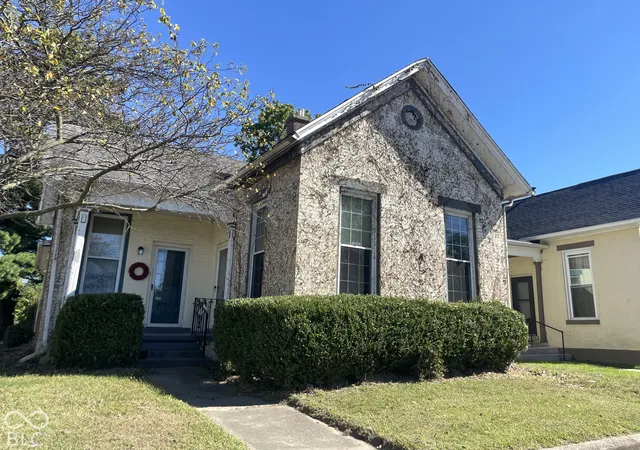 Single family home for sale at 501 S Chestnut, Seymour, IN 47274 | MLS# 22117071
