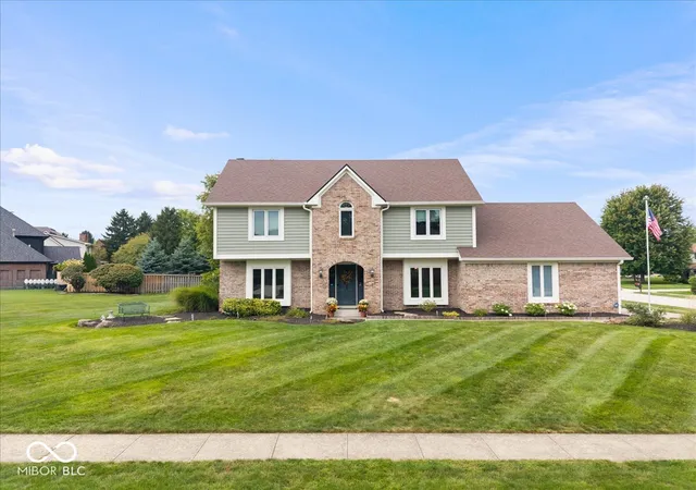 Photo 2 of Sale Pending at 13880 Sandy Crk Ct, Carmel, IN 46032 | MLS# 22117073 | Listing updated on 2026-09-01
