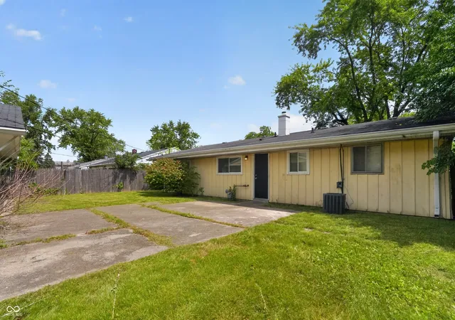 2nd image of 3510 N Brentwood Ave, Indianapolis, IN 46235 | MLS# 22117085