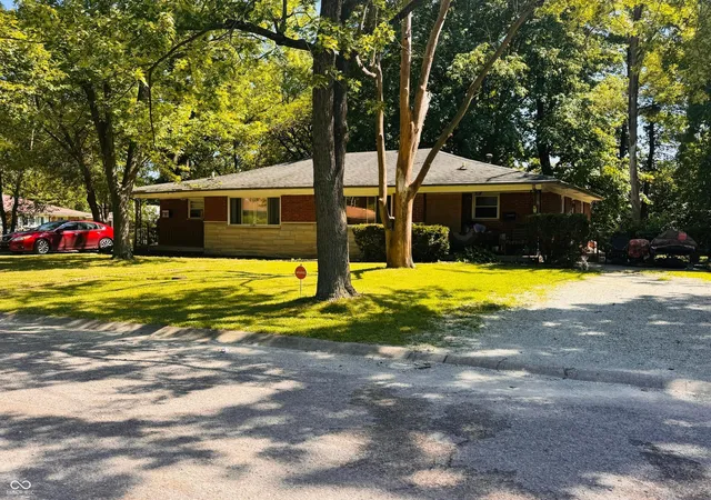 3rd image of 6147 E 13Th St, Indianapolis, IN 46219 | MLS# 22117086