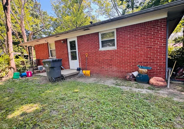 61st image of 6147 E 13th St, Indianapolis, IN 46219 | MLS# 22117086