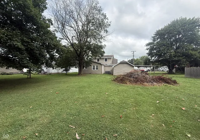 3rd image of 17 W Oak St, Orestes, IN 46063 | MLS# 22117092
