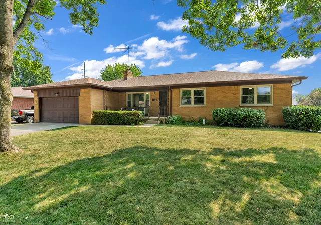 1st image of 1521 Hardin Ct, Plainfield, IN 46168 | MLS# 22117097