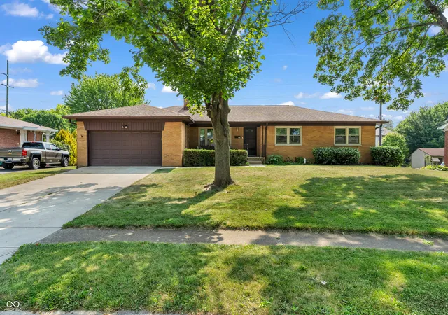 2nd image of 1521 Hardin Ct, Plainfield, IN 46168 | MLS# 22117097