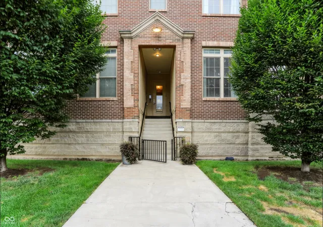 3rd image of 450 E Ohio St #APT 310, Indianapolis, IN 46204 | MLS# 22117100