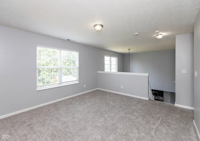 Photo 3 of Single family home for sale at 1324 Niagara Ln, Franklin, IN 46131 | MLS# 22117107 | Listing updated on 2026-10-06