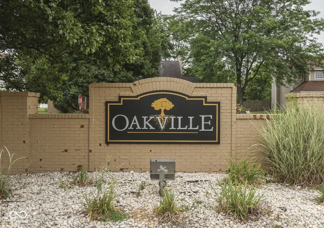 2nd image of 615 Hummingbird Ln, Whiteland, IN 46184 | MLS# 22117111