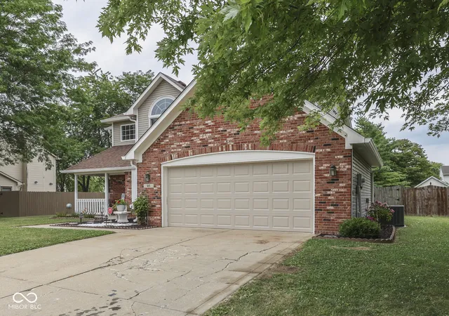 4th image of 615 Hummingbird Ln, Whiteland, IN 46184 | MLS# 22117111