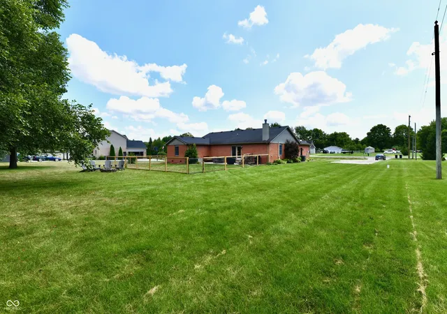 Photo 4 of Sale Pending at 9470 W 1000 North, Elwood, IN 46036 | MLS# 22117112 | Listing updated on 2026-08-26